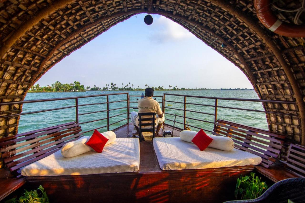 Hotel Marvel Cruise Alappuzha Exterior foto