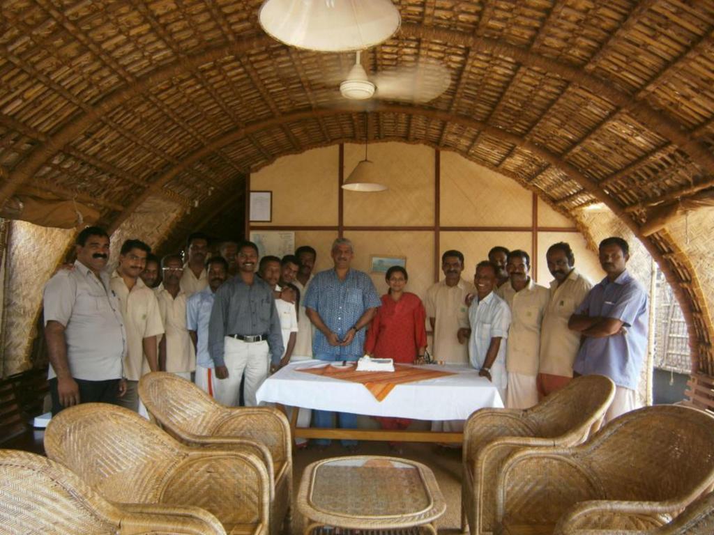 Hotel Marvel Cruise Alappuzha Habitación foto