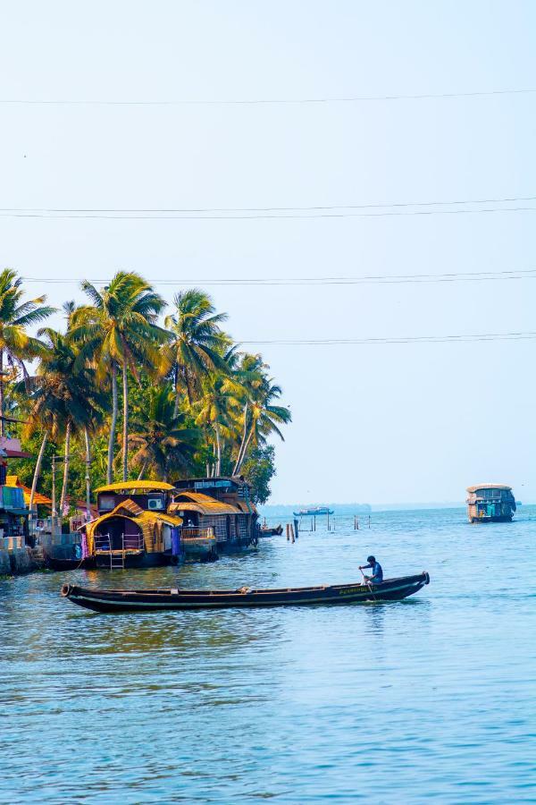 Hotel Marvel Cruise Alappuzha Exterior foto